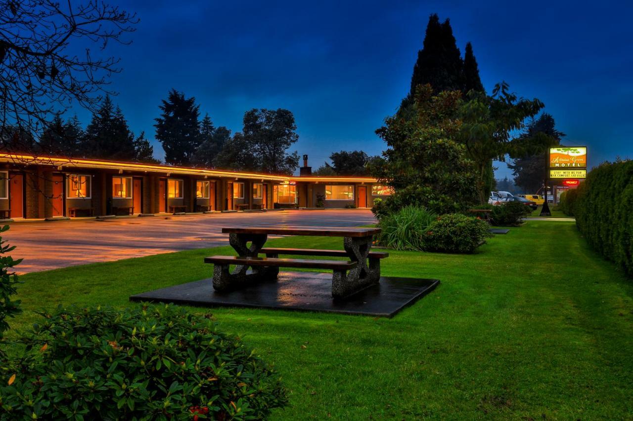 Arbutus Grove Motel Parksville Exterior foto